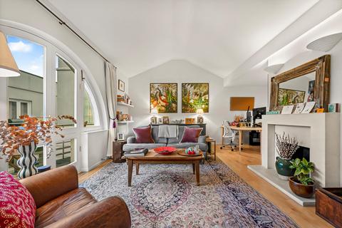 1 bedroom terraced house for sale, Hawksmoor Mews, London, E1