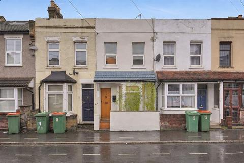 2 bedroom terraced house for sale, Gough Road, London, E15