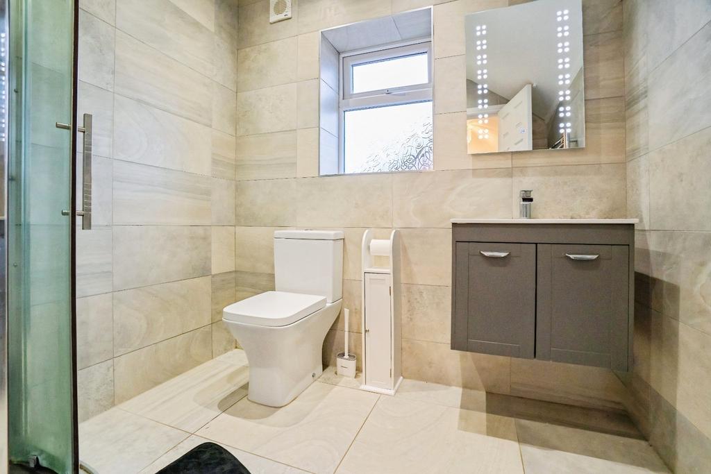 Shower Room - 2nd Floor