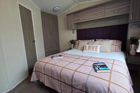 2 bedroom park home for sale, Marlie Holiday Park