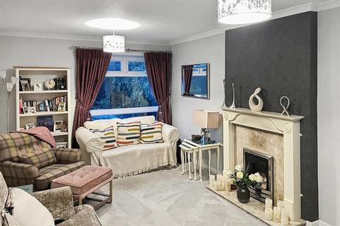 4 bedroom detached house for sale, Irthing Close, Bedford