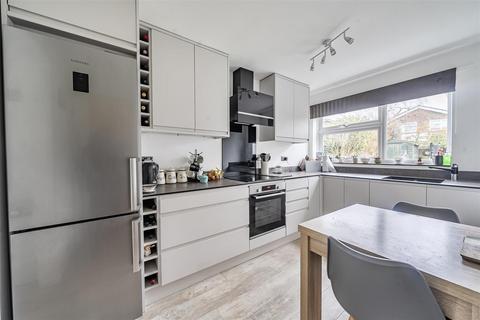 4 bedroom detached house for sale, Irthing Close, Bedford