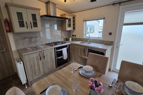 2 bedroom park home for sale, Marlie Holiday Park