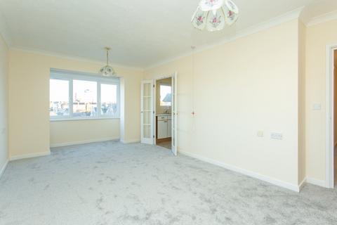 1 bedroom retirement property for sale, Kings Road, Herne Bay, Kent, CT6
