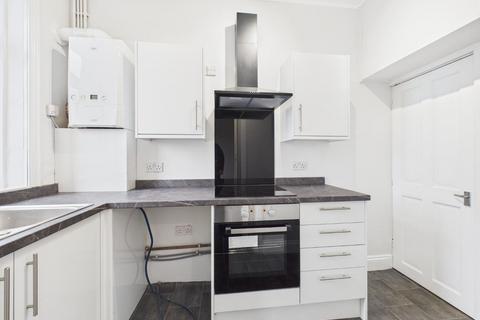 4 bedroom terraced house to rent, Bolton Hall Road, Bradford