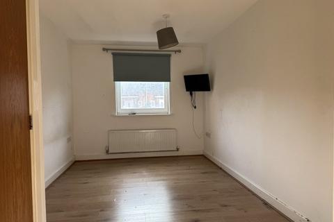 2 bedroom apartment to rent, 26 Goodworth Road, Redhill, Surrey, RH1