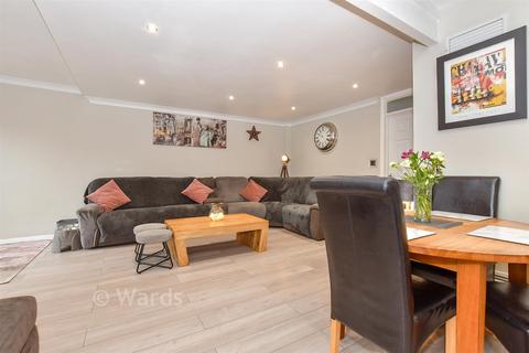 undefined, Grasslands, Maidstone ME17