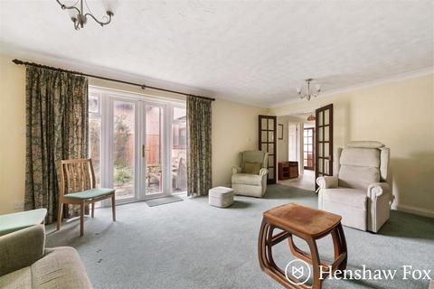 4 bedroom detached house for sale, Hulles Way, North Baddesley, Hampshire