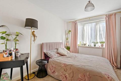 1 bedroom flat for sale, Watson Road, Stevenage SG1