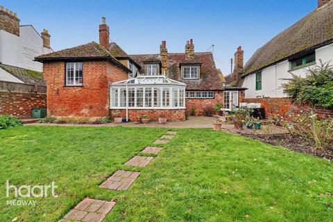 4 bedroom character property for sale, Church Street, Rochester