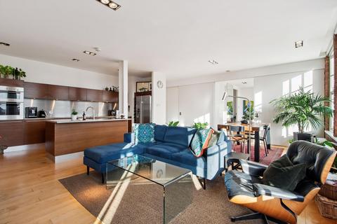 2 bedroom flat for sale, Green Walk, London, SE1