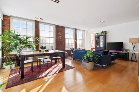 2 bedroom flat for sale, Green Walk, London, SE1