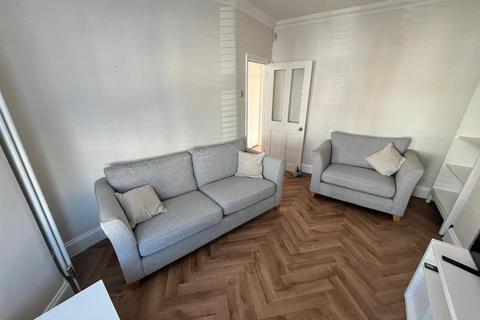 2 bedroom terraced house to rent, Palmeira Road, Bexleyheath