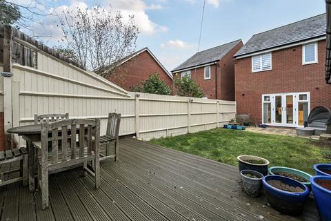 2 bedroom detached house for sale, Parker Close, Reading RG2
