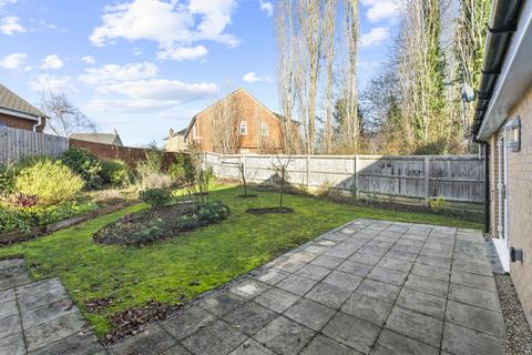 2 bedroom bungalow for sale, Radcliffe Close, Dunmow CM6