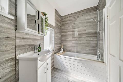 3 bedroom flat for sale, Ashbourne Avenue, Temple Fortune, London, NW11