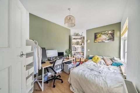 3 bedroom flat for sale, Ashbourne Avenue, Temple Fortune, London, NW11