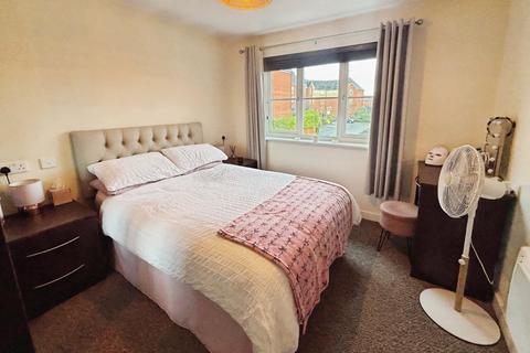 2 bedroom apartment for sale, The Links, Greater Manchester SK14