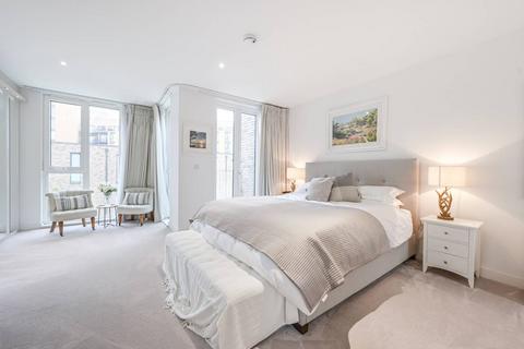 3 bedroom end of terrace house for sale, Starboard Way, Royal Docks, London, E16