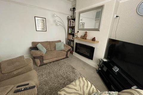 2 bedroom terraced house for sale, Oldham Road, Middleton