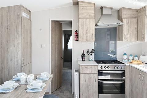 2 bedroom park home for sale, Pakefield Holiday Park