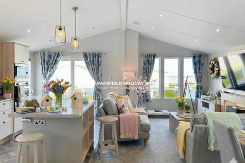 2 bedroom park home for sale, Pakefield Holiday Park