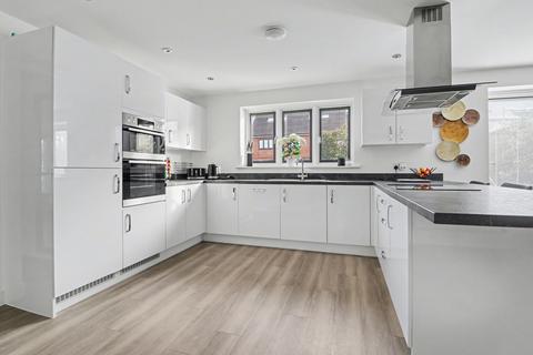 5 bedroom detached house for sale, Vantage Copse, Southampton SO31