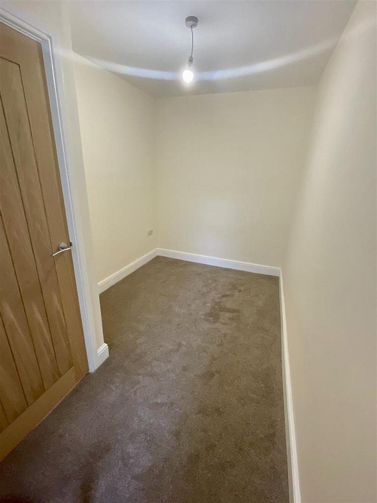 Bedroom 4 / Study