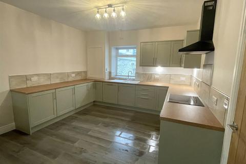 4 bedroom house for sale, College Street, Lampeter