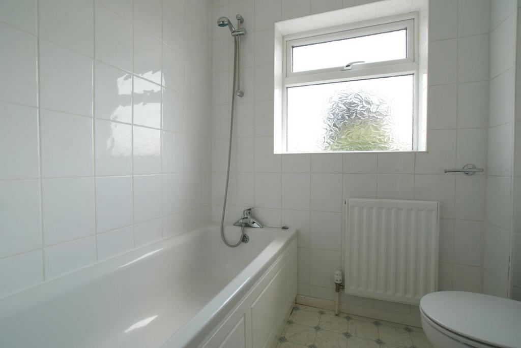 Bathroom .JPG