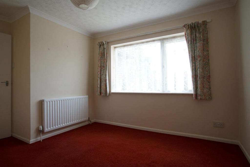 Bedroom 1.JPG