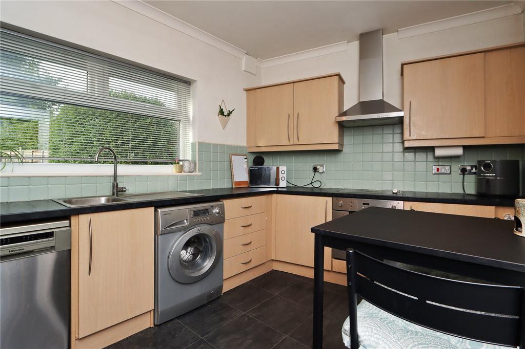 Kitchen Pic 1