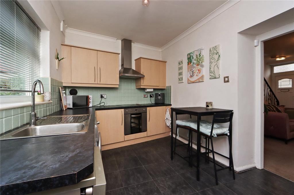 Kitchen Pic 2