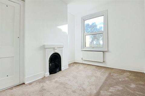 1 bedroom flat to rent, 27 St. Pauls Road, East Sussex TN37