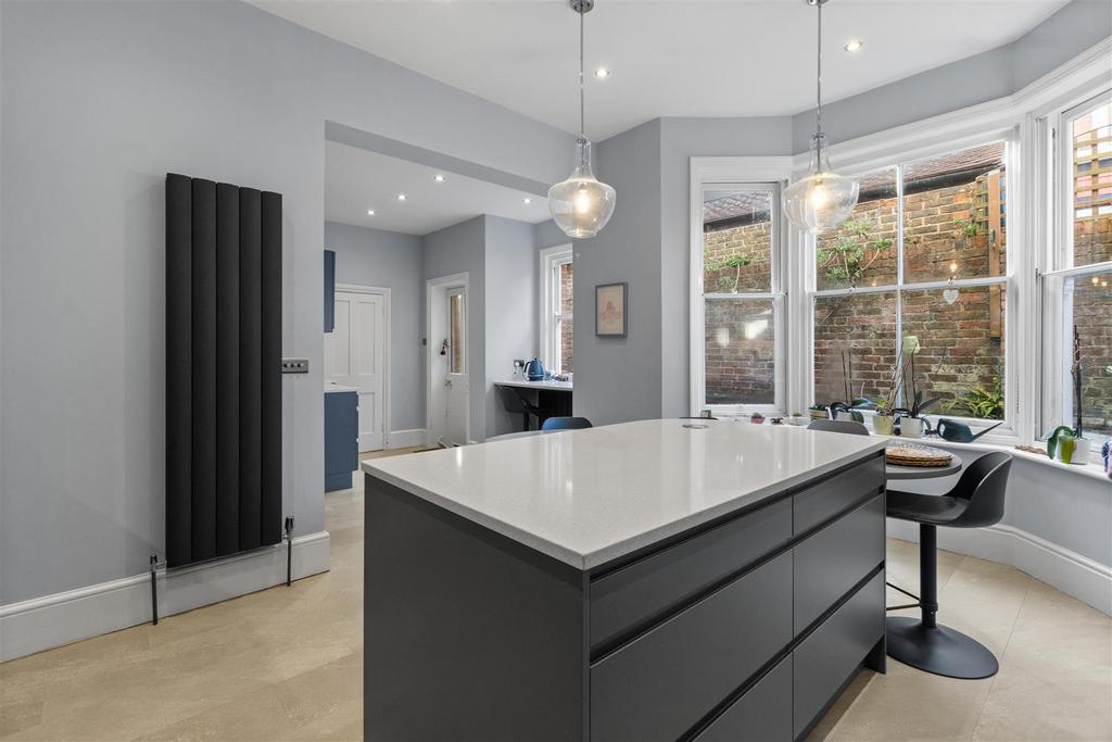 Kitchen/Breakfast Room
