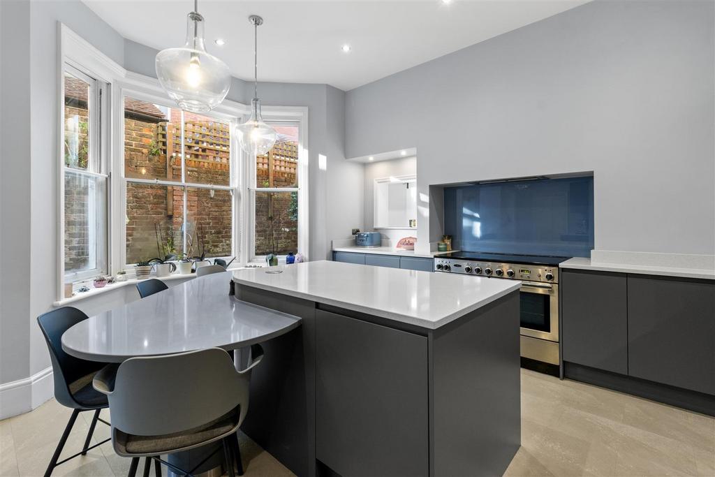Kitchen/Breakfast Room