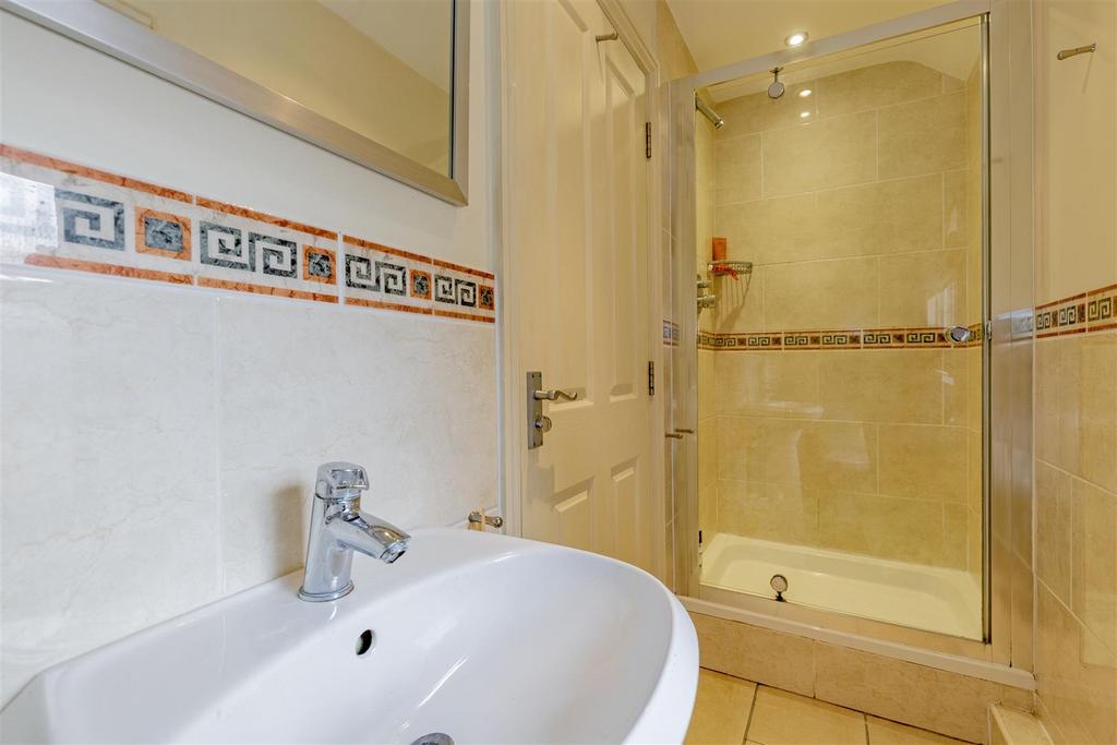 En Suite-2.jpg