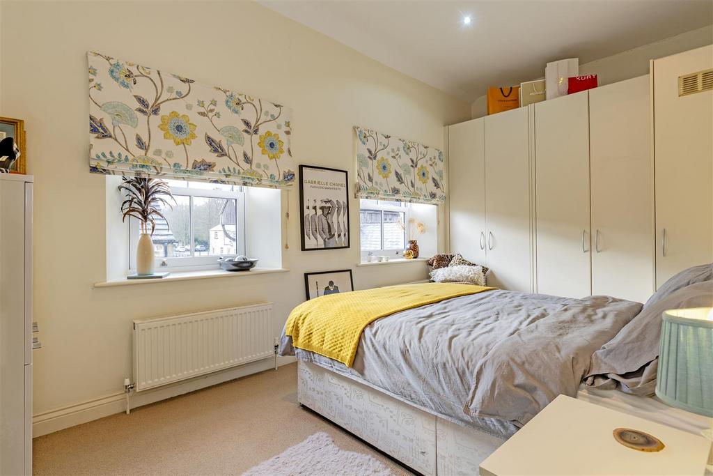 Bedroom 2-1.jpg