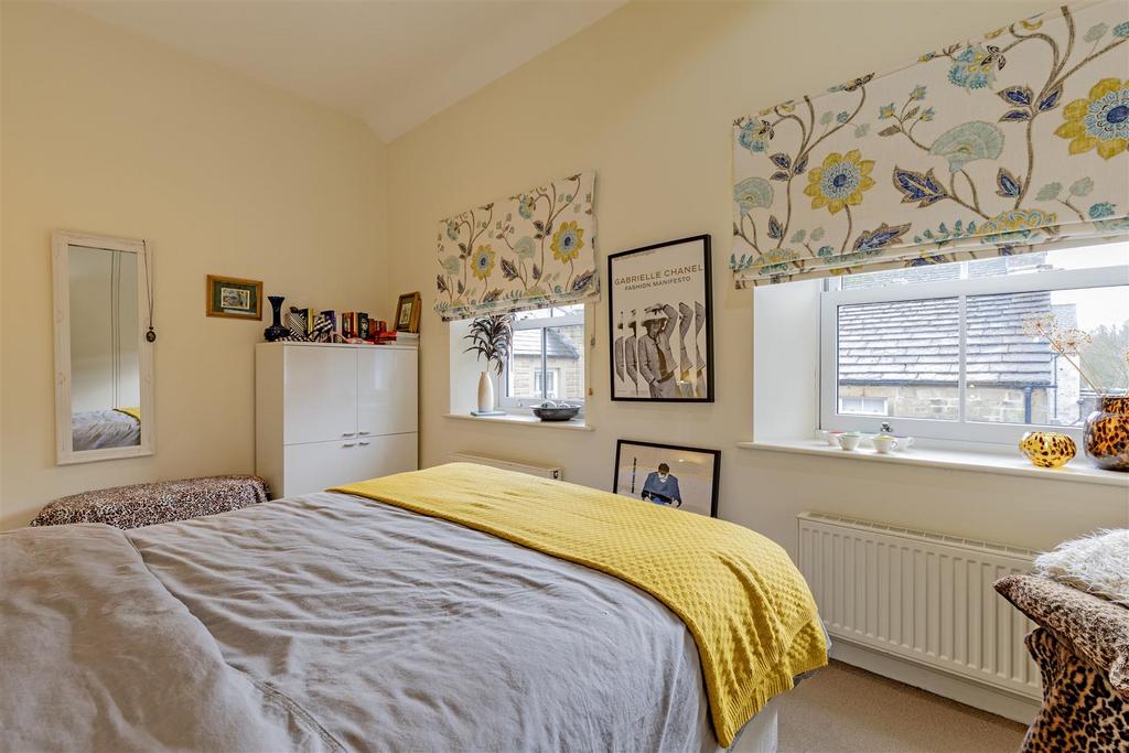 Bedroom 2-3.jpg