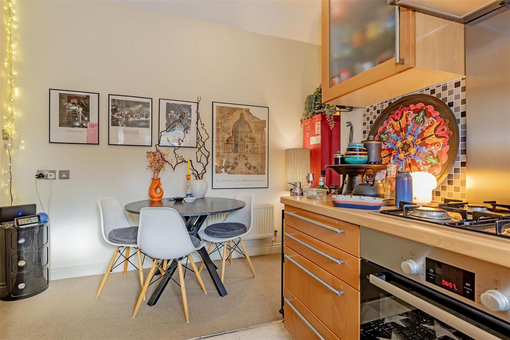Kitchen-4.jpg