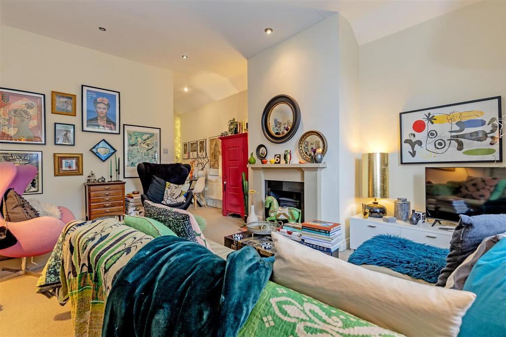 Reception Room-4.jpg