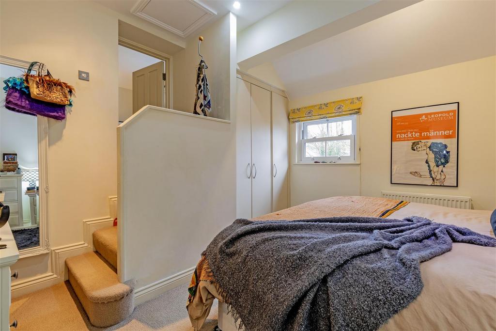 Bedroom 1-4.jpg