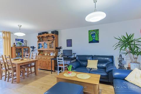 3 bedroom terraced house for sale, Carlyon Gardens, Devon EX1
