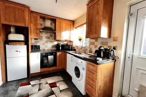 2 bedroom terraced house for sale, Stanton Close, Wardley, Gateshead, Tyne and Wear, NE10 8UJ