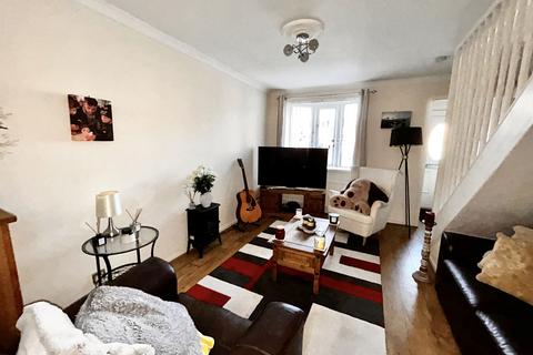 2 bedroom terraced house for sale, Stanton Close, Wardley, Gateshead, Tyne and Wear, NE10 8UJ