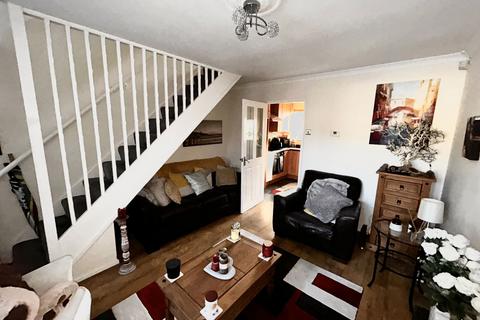 2 bedroom terraced house for sale, Stanton Close, Wardley, Gateshead, Tyne and Wear, NE10 8UJ