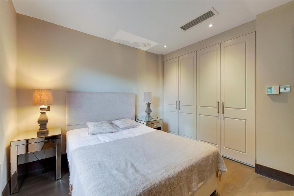 17 Bedroom 2-0.jpg