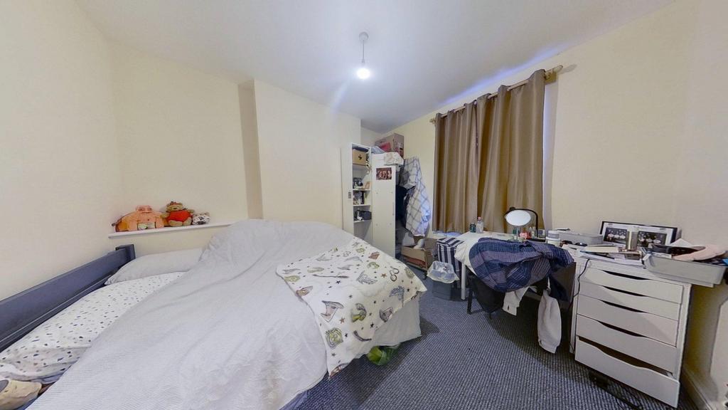 59-Teversal-Avenue-Bedroom-4