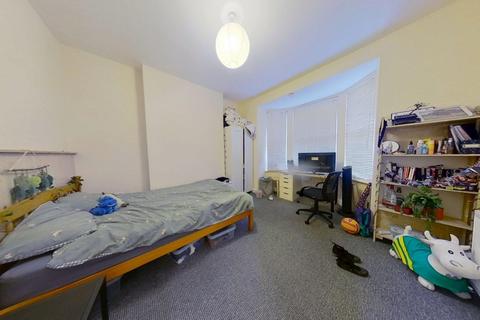 5 bedroom end of terrace house to rent, 59 Teversal Avenue, Nottingham, Nottinghamshire, NG7