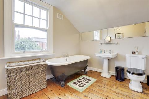 4 bedroom end of terrace house for sale, Dagmar Grove, Alexandra Park NG3
